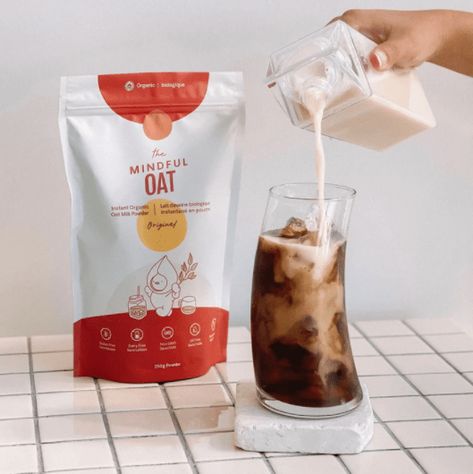 Discover the creamy goodness of oat milk powder, a versatile dairy-free alternative. Packed with nutrients like calcium, fiber, and vitamins, it's easy to mix with water for a smooth,