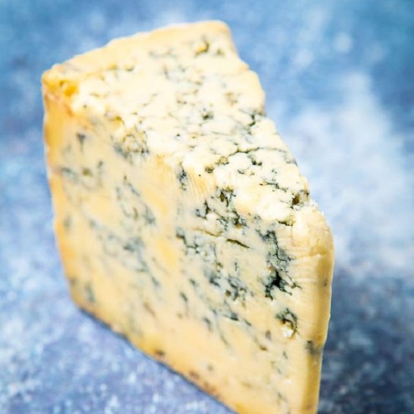 Learn how to make blue cheese at home