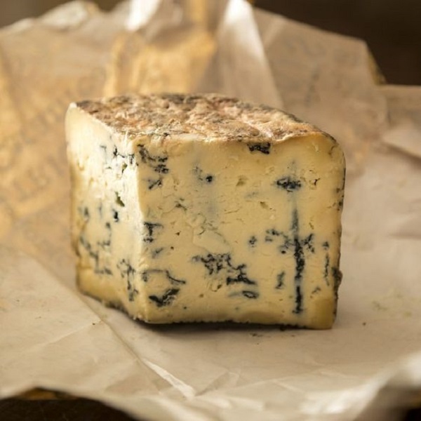 Discover different types of blue cheese