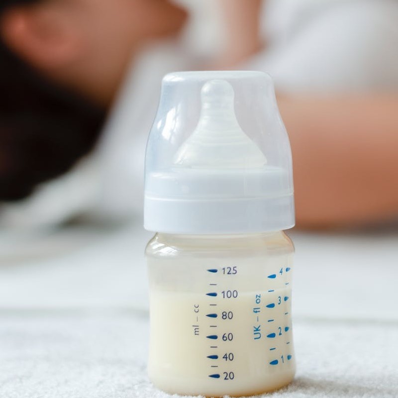 mixing breast milk and formula