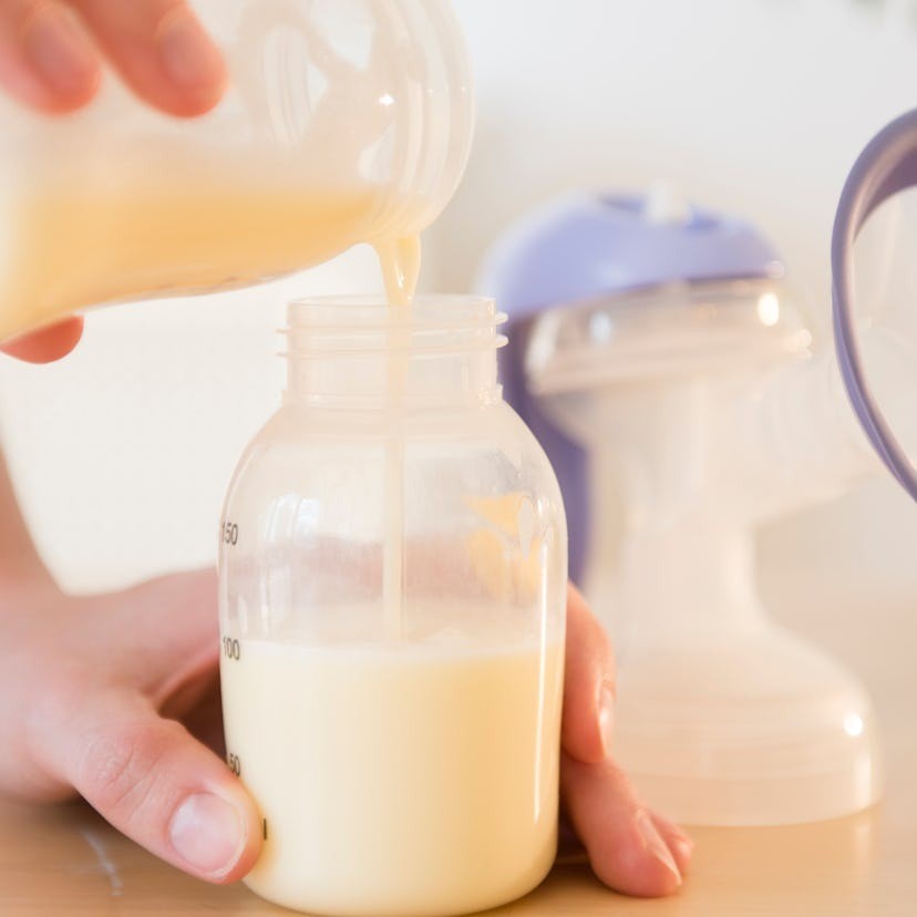 can you mix breast milk from different days